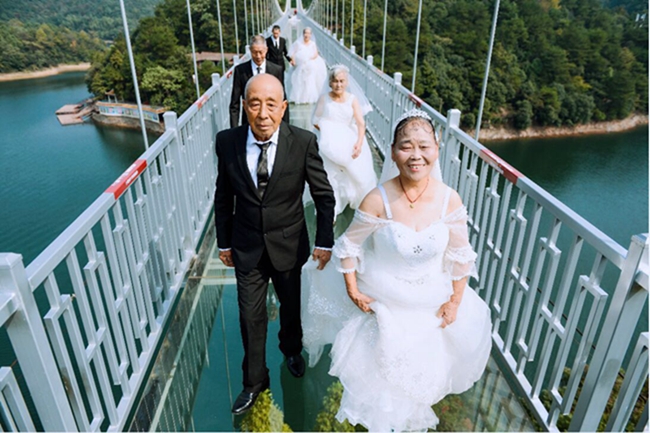 岁月无声，真爱永恒，8旬老人石燕湖谱写最美金婚