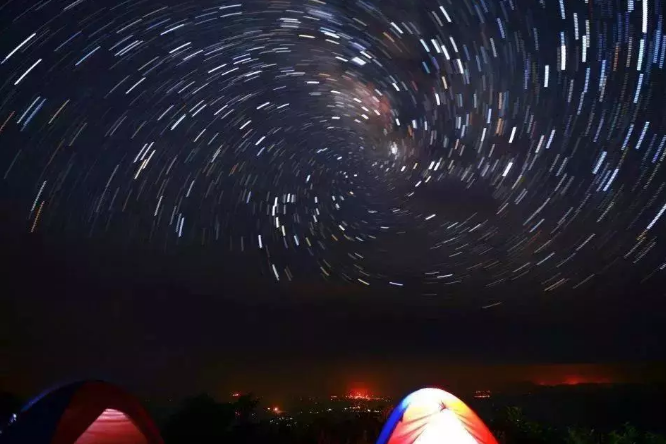 石燕湖帐篷节开幕啦！帐篷露营、沙滩热舞、欢乐烧烤、篝火晚会......精彩不停歇