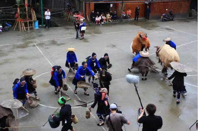 通道闹春牛 通道闹春牛