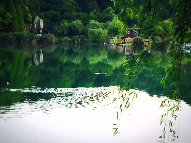 石燕湖