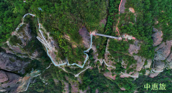 石牛寨高山峡谷漂流，石牛寨漂流，岳阳周边漂流，长沙周边漂流，湖南连云山漂流